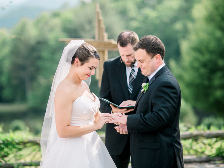 Sawyer-Farmstead-Wedding-Photo-015-750X563-1